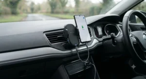 Best wireless charging phone holder for car air vent